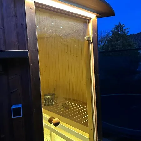 Maasai Mara Mit Whirlpool Und Sauna דירה