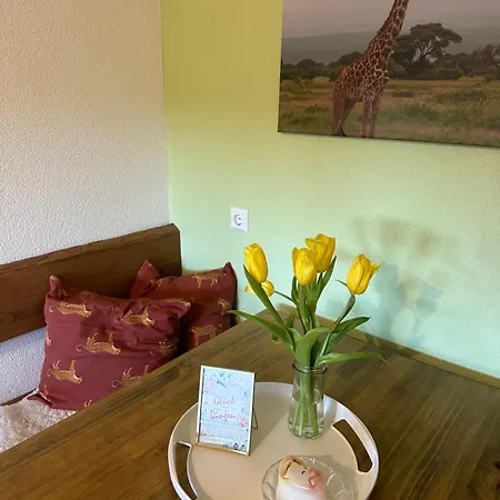 Maasai Mara Mit Whirlpool Und Sauna דירה באד סאולגאו